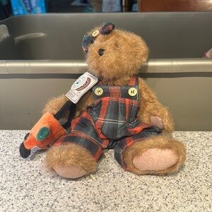 Boyds Bears plaid overalls with pumpkin bag